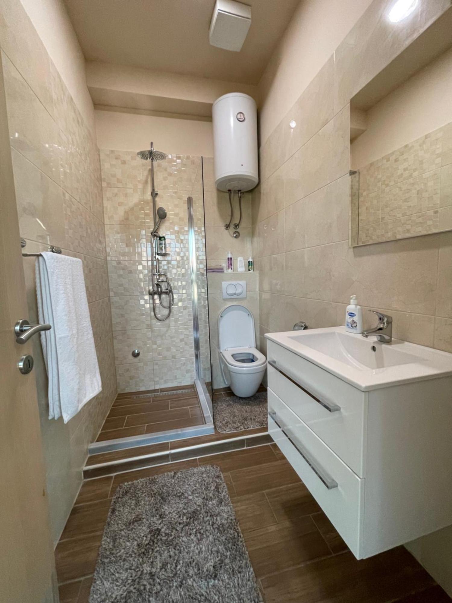 Lux Apartments 莫斯塔尔 外观 照片